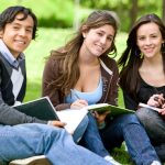 5 Best Pharmacy School Grants and Scholarships