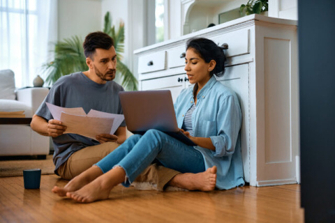Do Married Couples Coordinate Their Retirement Savings? – Center for Retirement Research